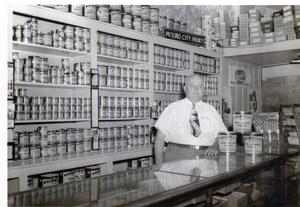Photo of Max Dausin